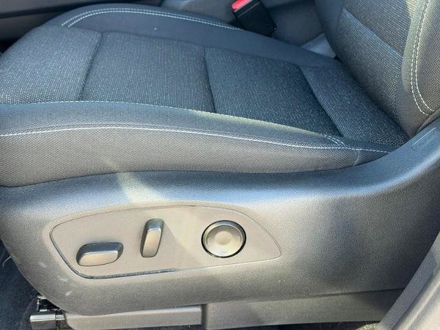 Used 2024 Chevrolet Traverse LT FWD image 18