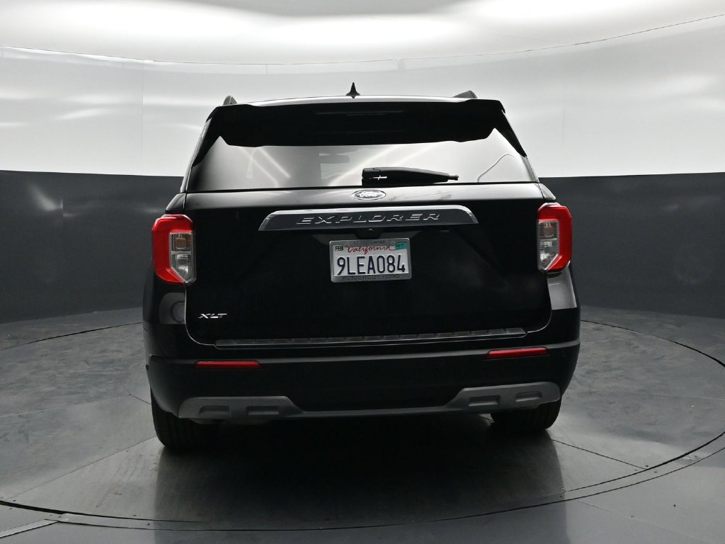 Certified 2023 Ford Explorer XLT w/ Equipment Group 202A RWD image 24