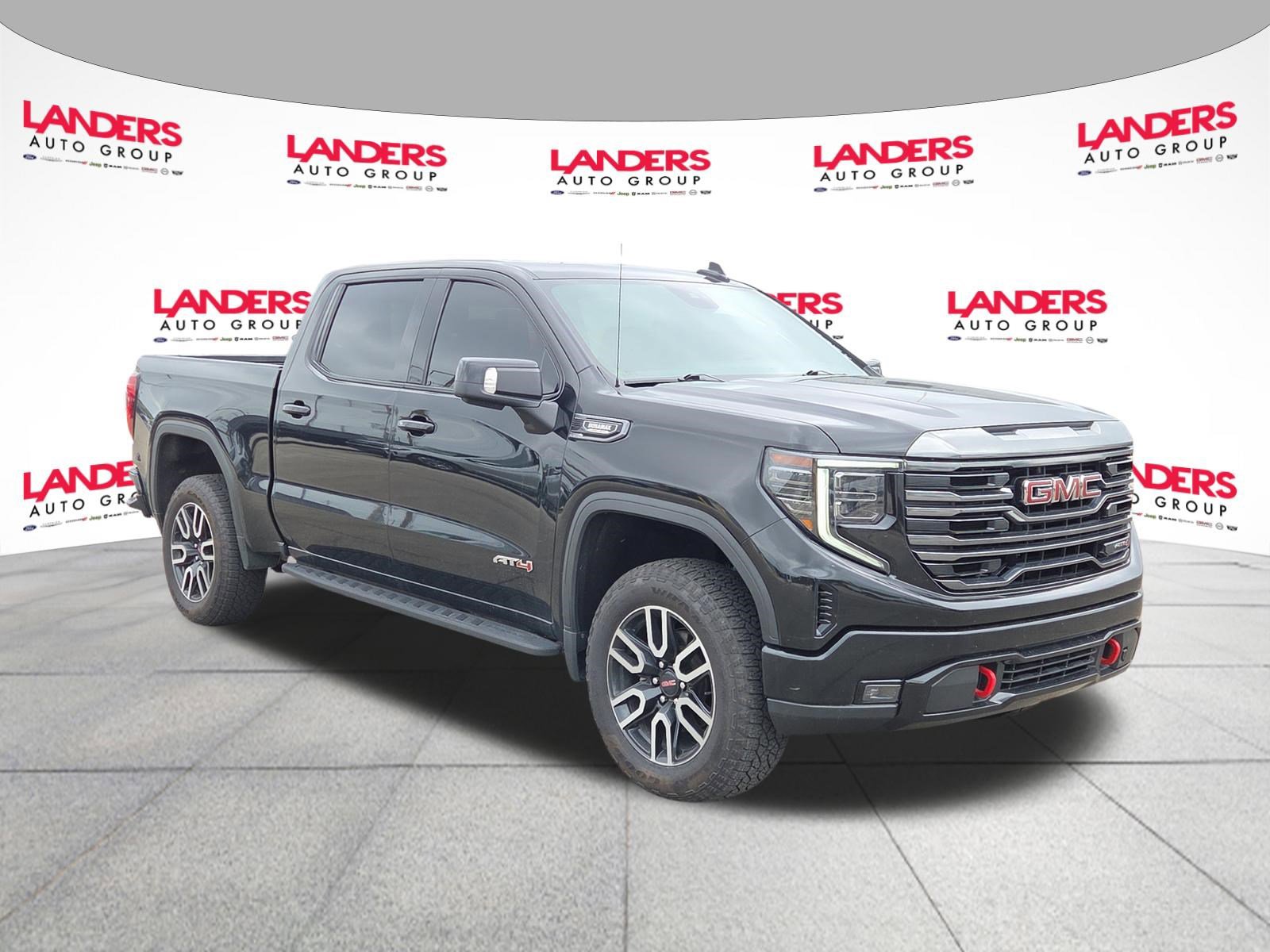 Used 2022 GMC Sierra 1500 AT4 w/ AT4 Preferred Package AWD/4WD image 1