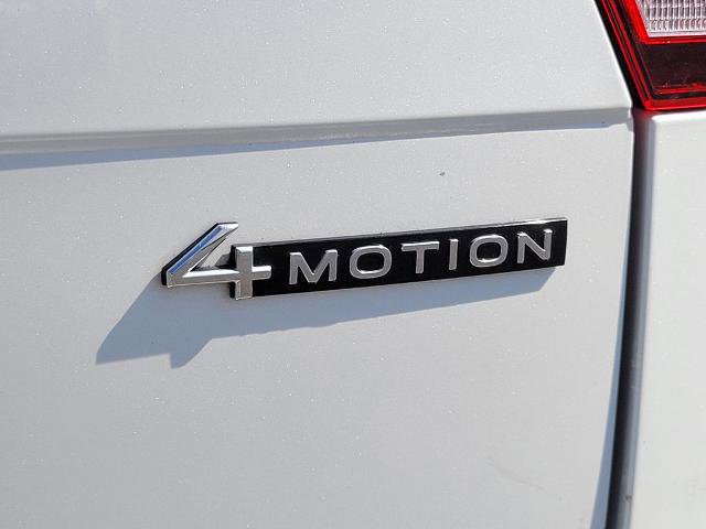 Used 2023 Volkswagen Tiguan SE R-Line AWD/4WD image 10