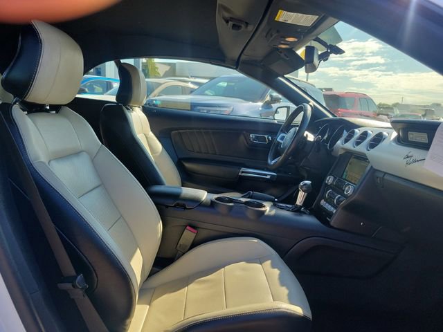 Certified 2017 Ford Mustang Premium RWD image 27