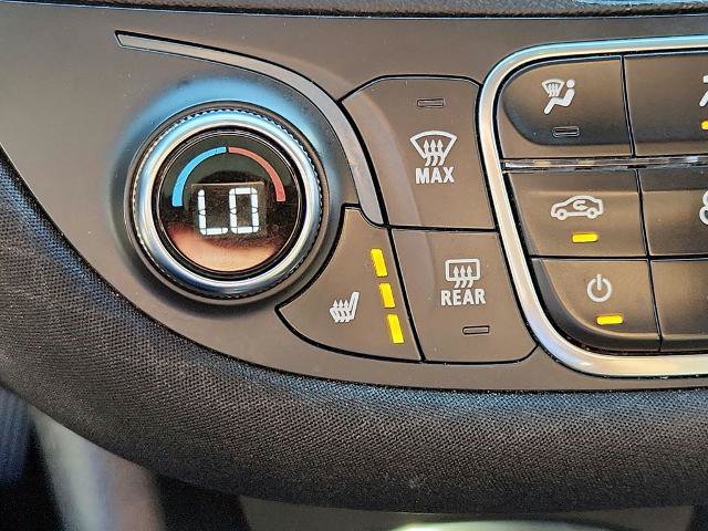 Used 2022 Chevrolet Malibu LT FWD image 15