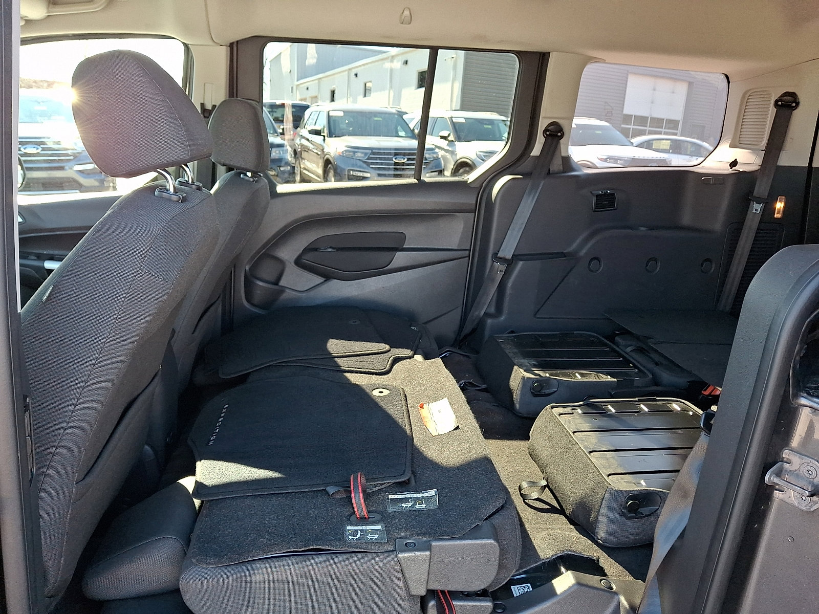 Certified 2018 Ford Transit Connect XLT image 13