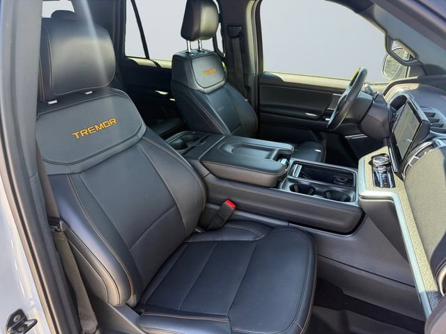 Certified 2025 Ford Expedition Tremor AWD/4WD image 15