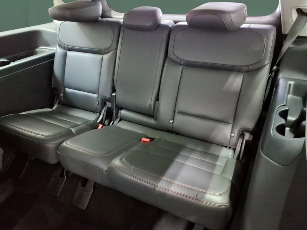 Certified 2025 Ford Expedition Active AWD/4WD image 28