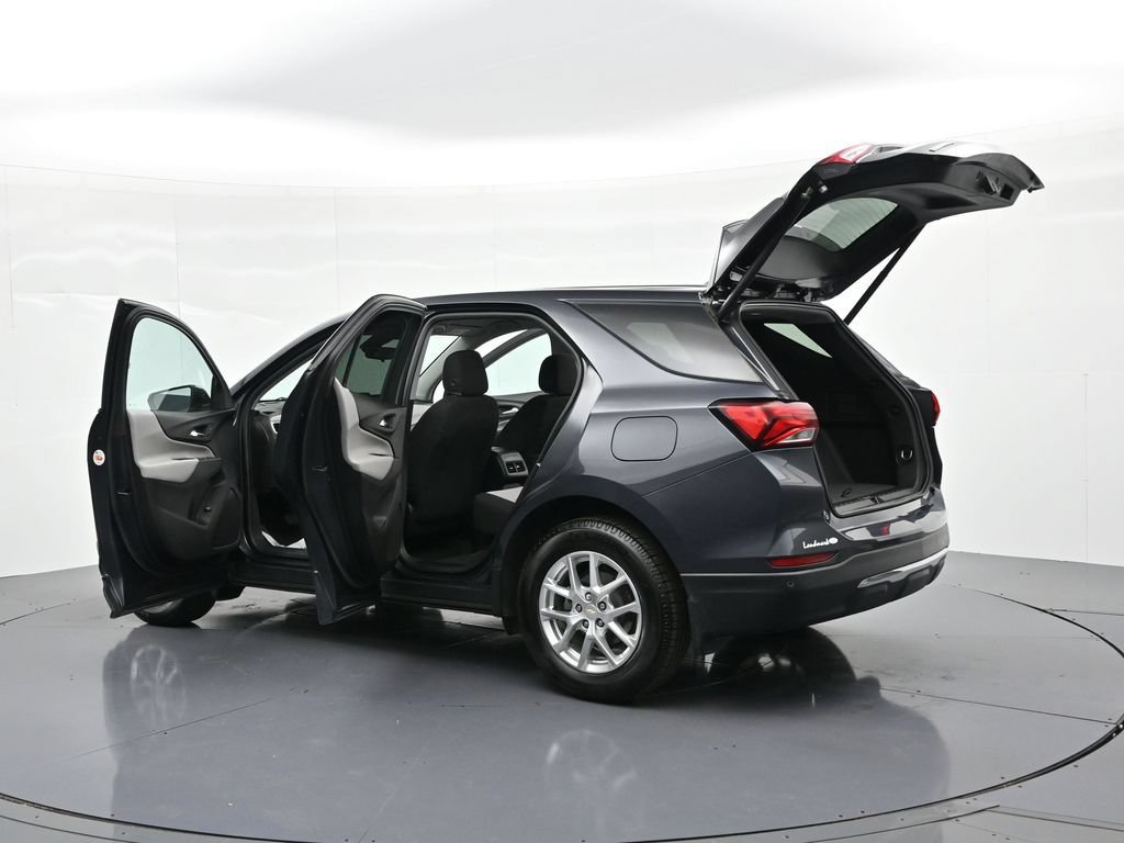 Used 2022 Chevrolet Equinox LT w/ Driver Convenience Package AWD/4WD image 32