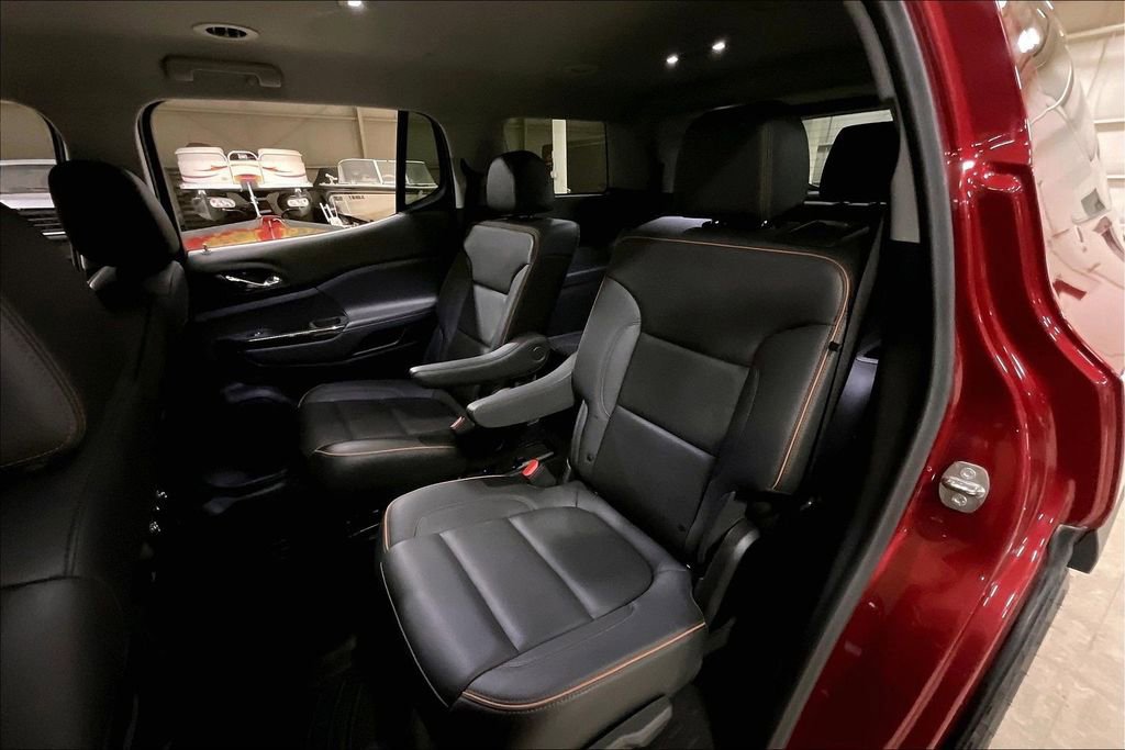 Used 2023 GMC Acadia AT4 w/ Technology Package image 24