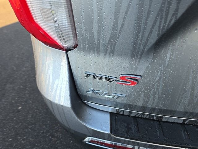 Certified 2022 Ford Explorer XLT image 6