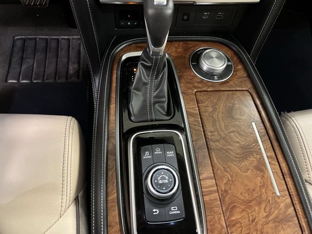 Used 2024 Nissan Armada SL w/ Captain's Chairs Package AWD/4WD image 14