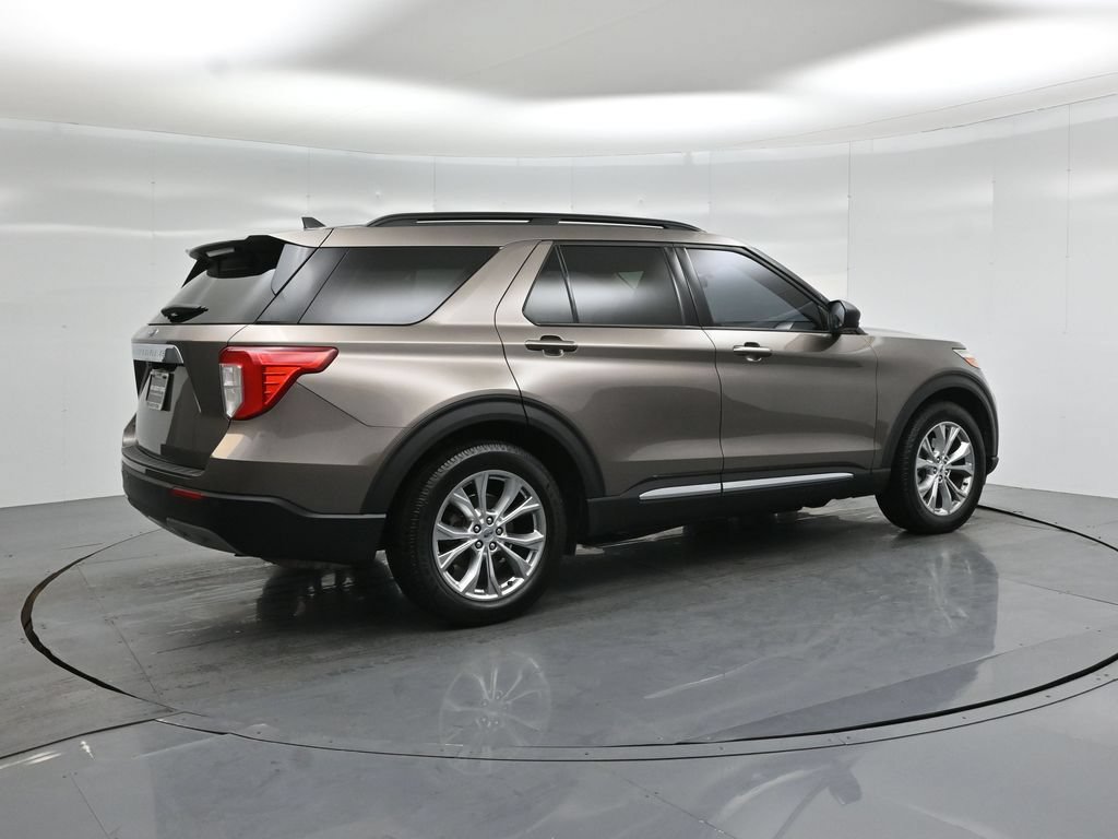 Certified 2021 Ford Explorer XLT w/ Equipment Group 202A RWD image 27