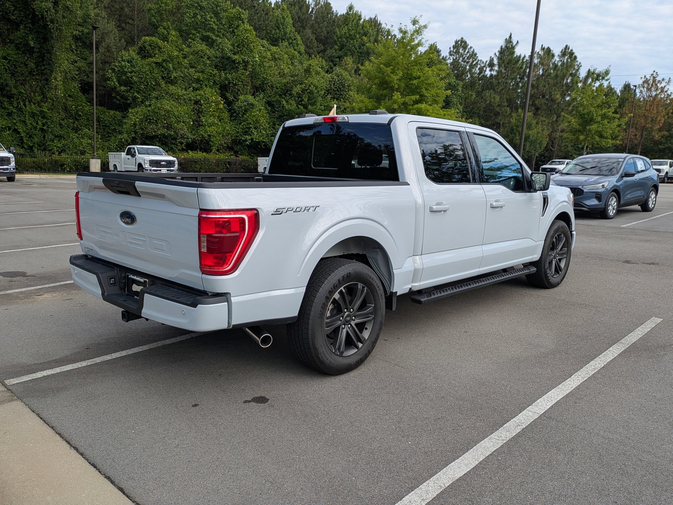 Certified 2022 Ford F150 XLT w/ Equipment Group 301A Mid RWD image 4