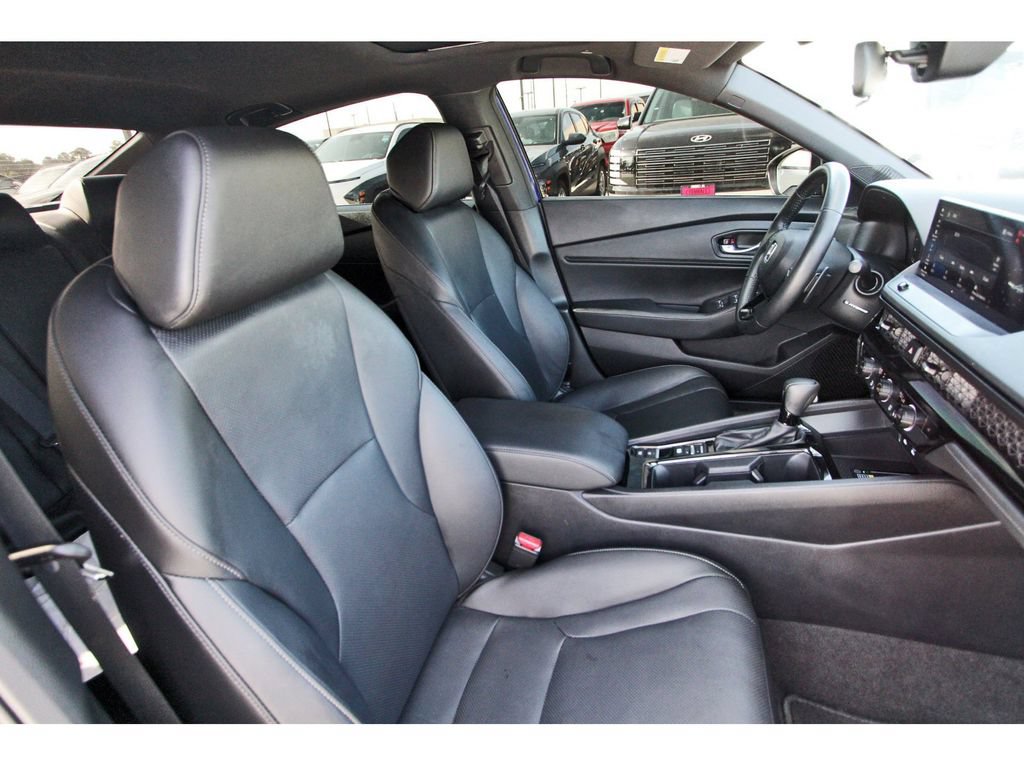Used 2025 Honda Accord Sport image 27