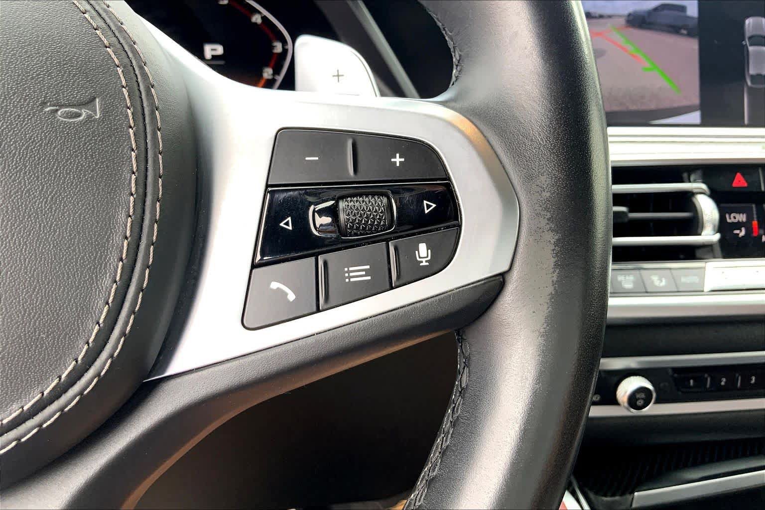 Used 2021 BMW X6 M50i w/ Premium Package AWD/4WD image 25