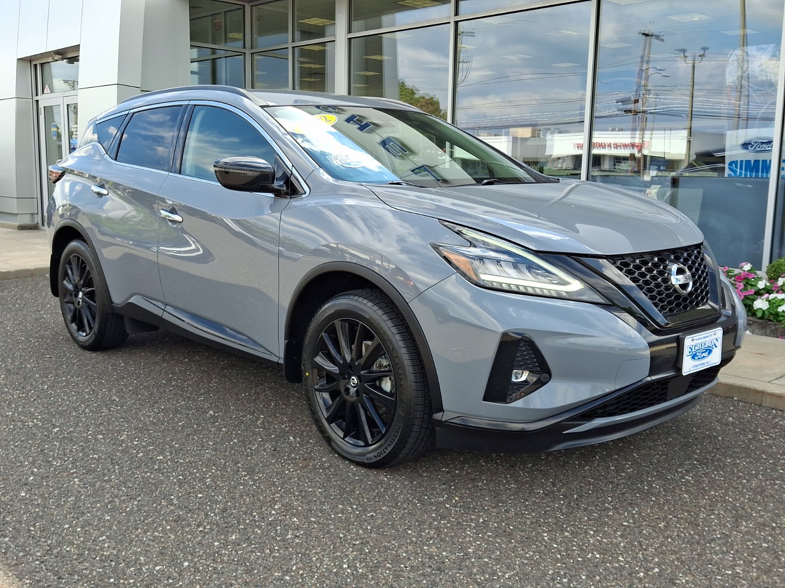 Used 2022 Nissan Murano SV w/ SV Midnight Edition Package FWD image 1