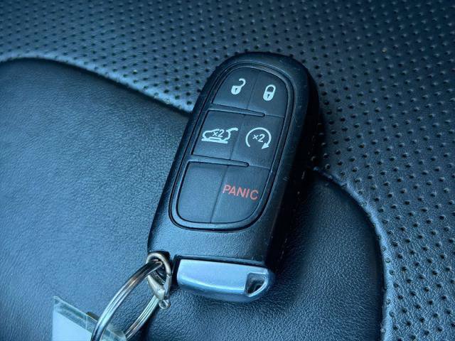 Used 2021 Jeep Cherokee Limited w/ Trailer Tow Group AWD/4WD image 36