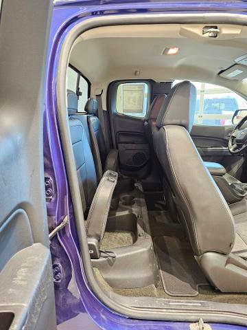 Used 2017 Chevrolet Colorado Z71 image 33