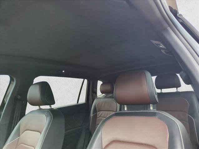 Used 2024 Volkswagen Tiguan SEL R-Line AWD/4WD image 14