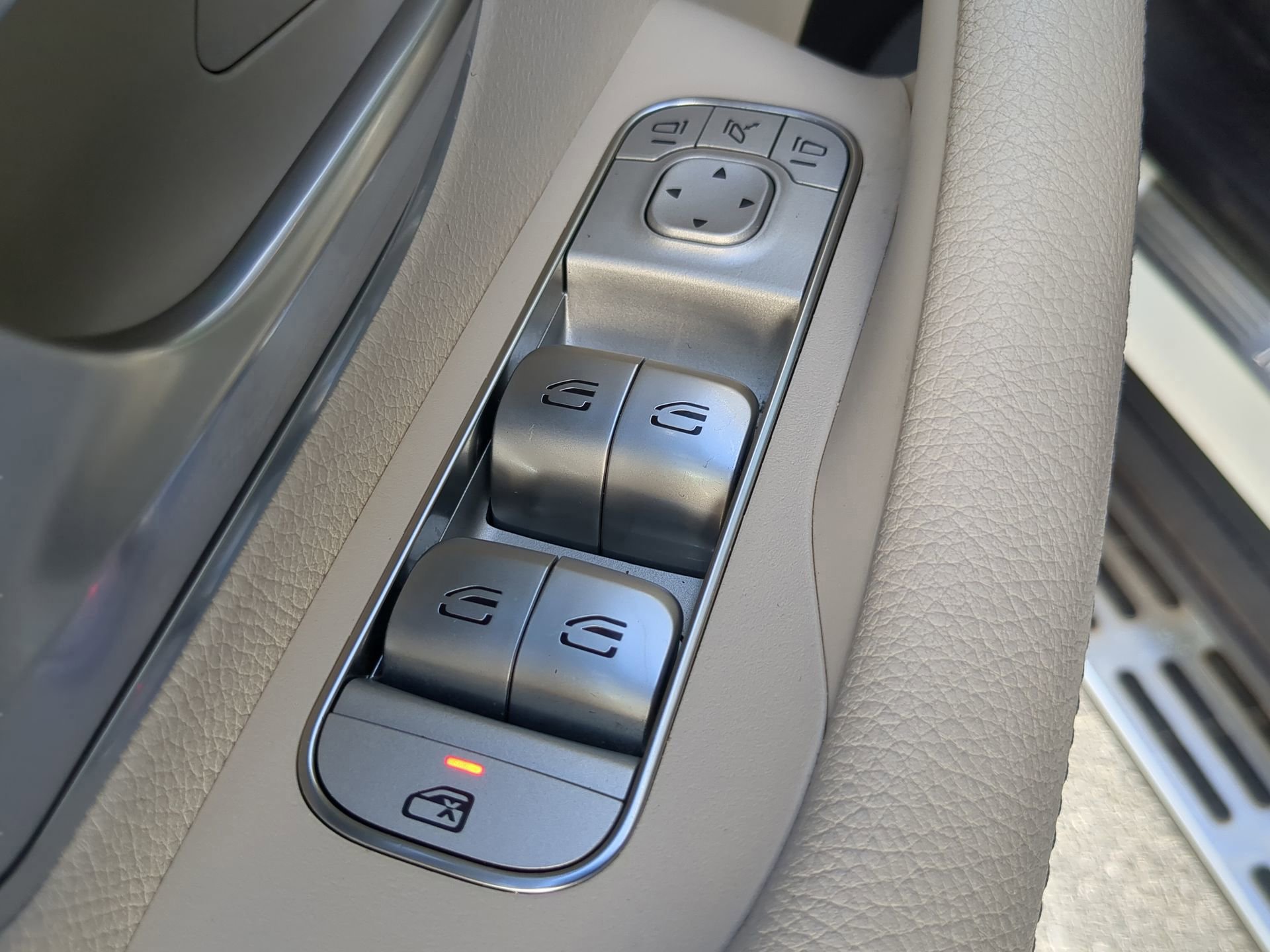 Used 2023 Mercedes-Benz GLS 450 GLS 450 image 48