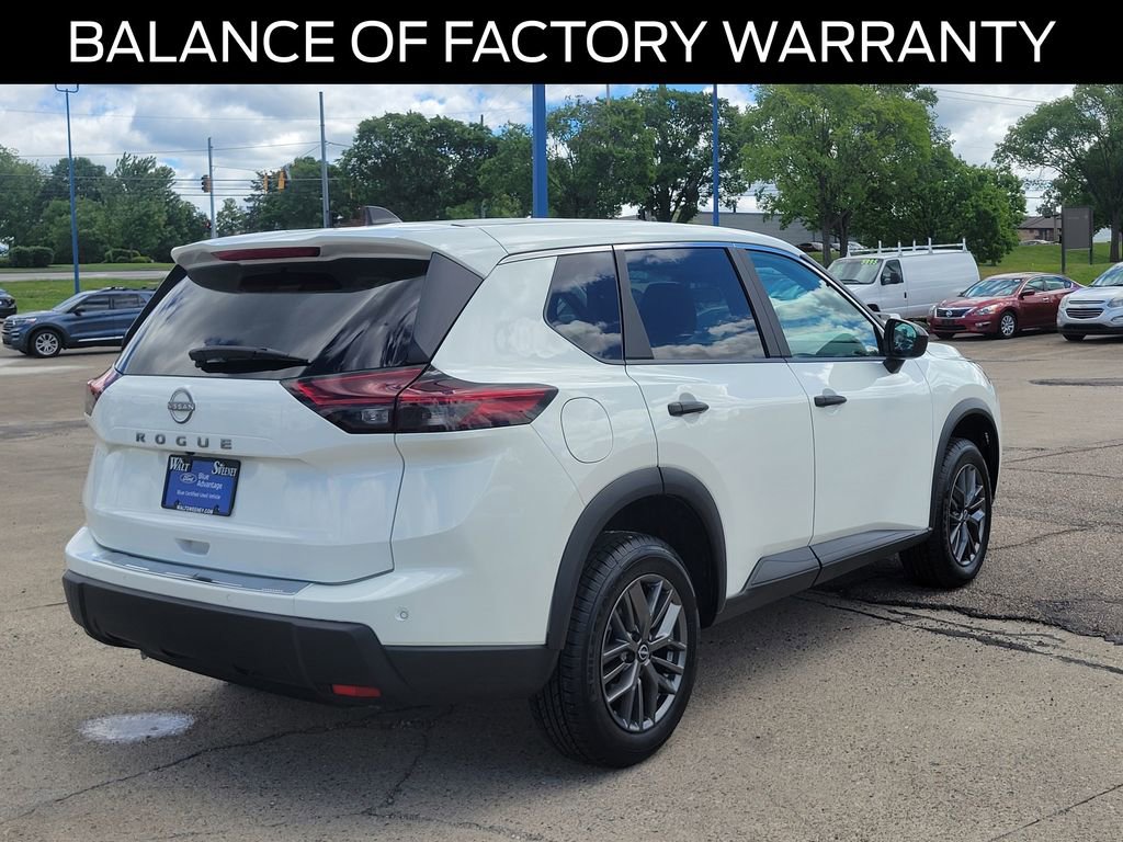 Used 2024 Nissan Rogue S FWD image 4