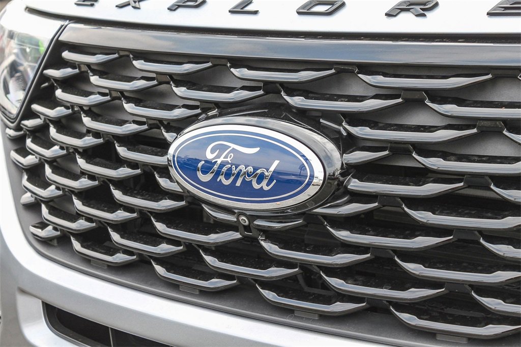 Certified 2022 Ford Explorer ST-Line w/ Class IV Trailer Tow Package image 7