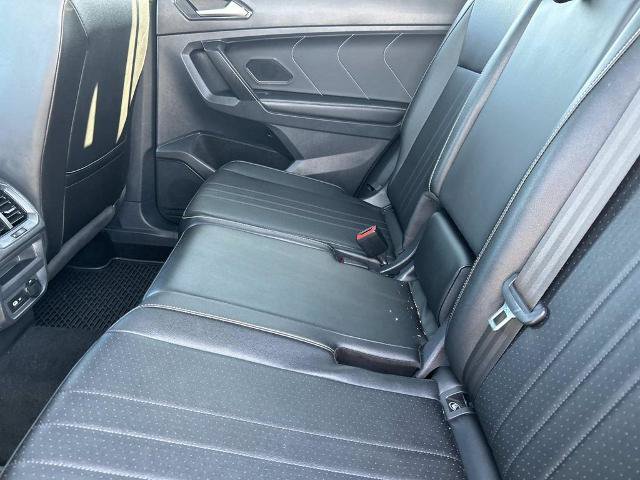 Used 2022 Volkswagen Tiguan SE R-Line FWD image 19