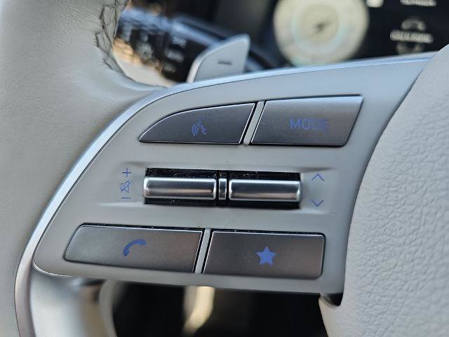 Used 2024 Hyundai Palisade Limited FWD image 17