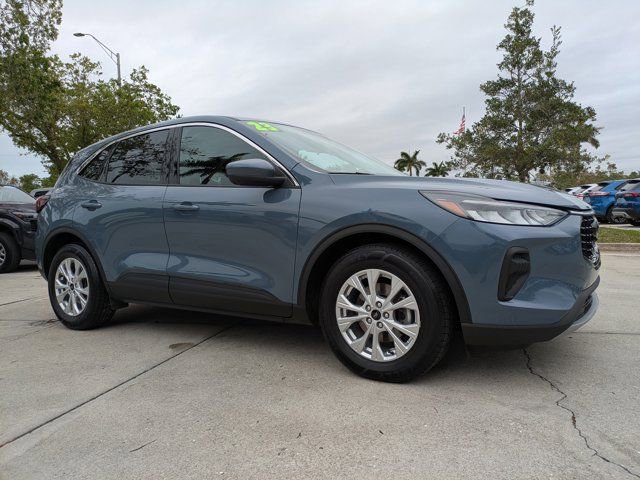 Certified 2023 Ford Escape Active w/ Tech Pack #2 image 7