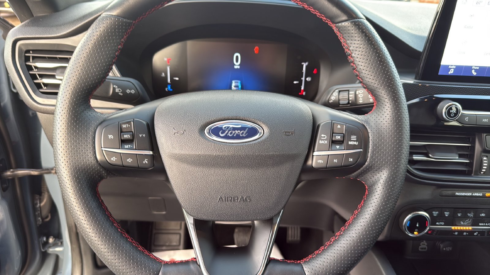 Certified 2025 Ford Escape ST-Line Select AWD/4WD image 14