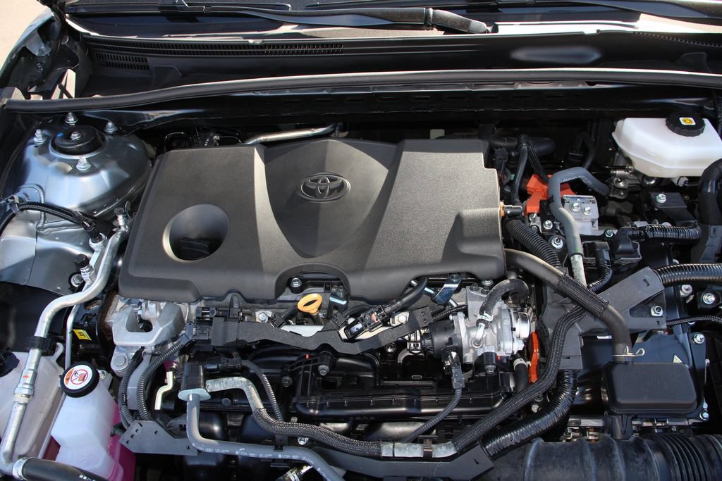 Used 2025 Toyota Camry SE FWD image 29