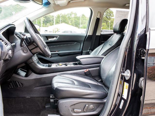 Certified 2019 Ford Edge Titanium AWD/4WD image 17
