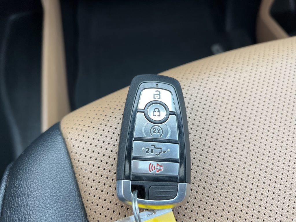 Certified 2022 Ford F150 Lariat w/ Equipment Group 502A High image 43