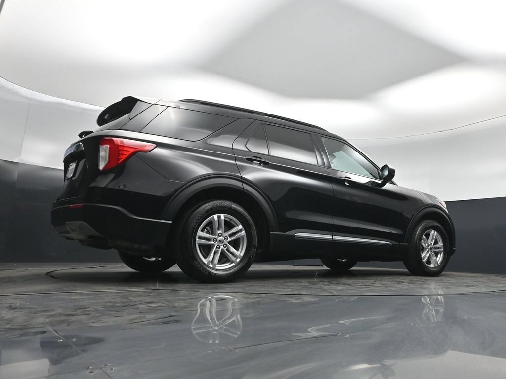 Certified 2023 Ford Explorer XLT w/ Equipment Group 202A RWD image 44