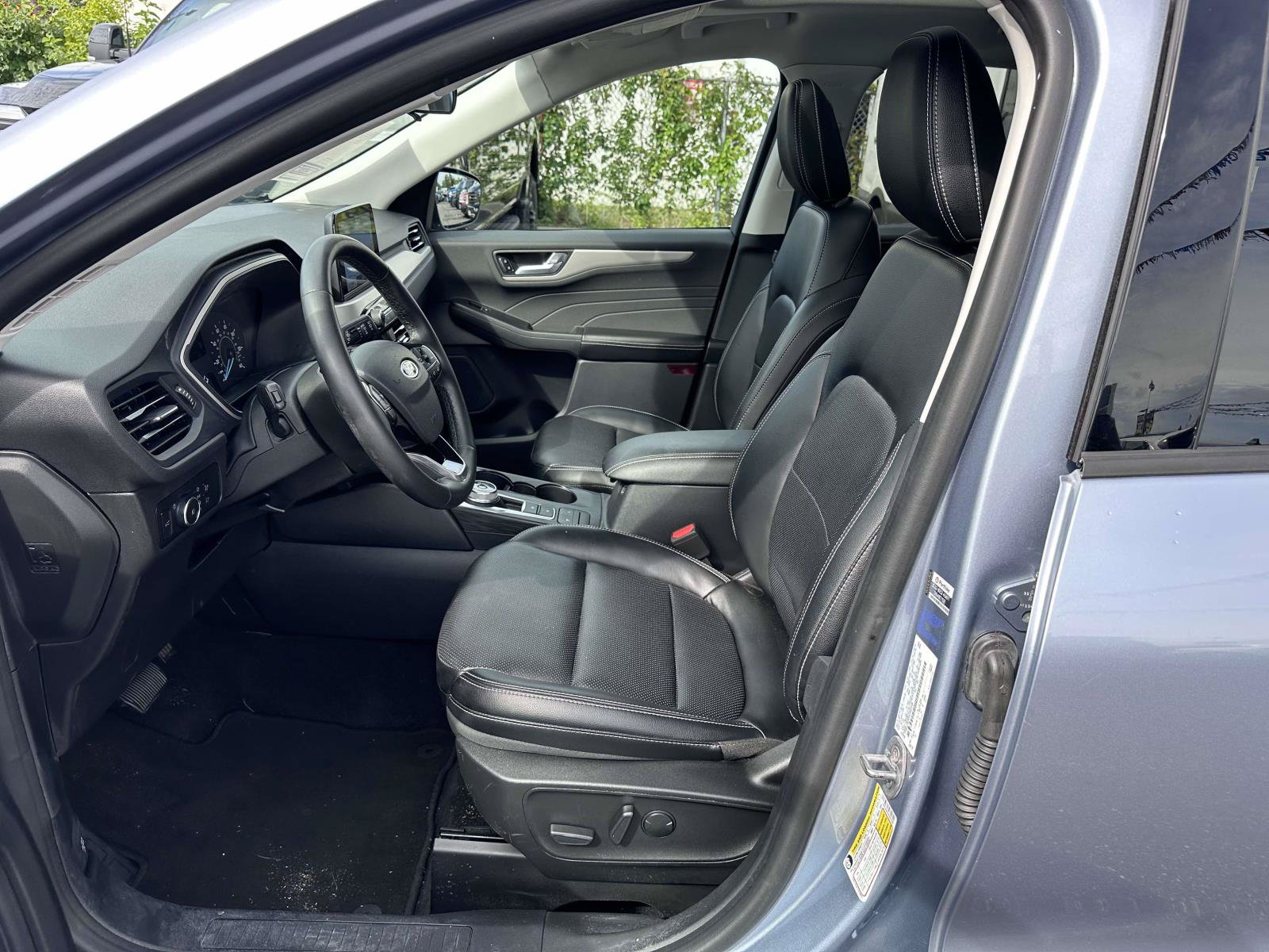 Certified 2022 Ford Escape SEL AWD/4WD image 12