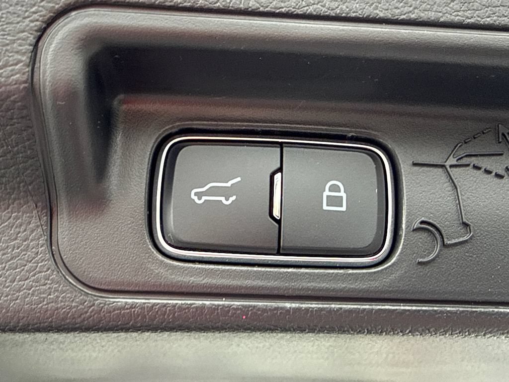 Certified 2026 Ford Explorer Active RWD image 19