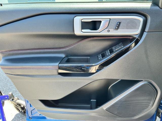 Certified 2022 Ford Explorer ST-Line w/ Class IV Trailer Tow Package image 18