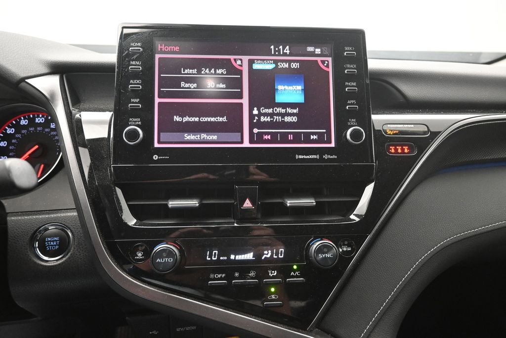 Used 2021 Toyota Camry XSE FWD image 9