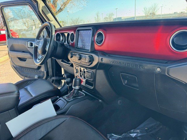 Used 2018 Jeep Wrangler Unlimited Rubicon w/ Dual Top Group image 35