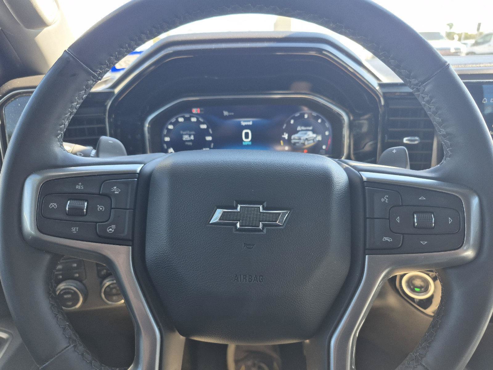 Used 2025 Chevrolet Silverado 1500 RST AWD/4WD image 10