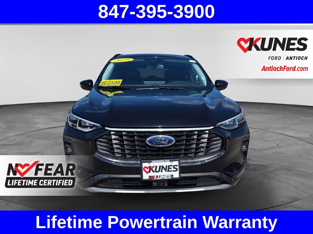 Certified 2025 Ford Escape Platinum AWD/4WD image 2