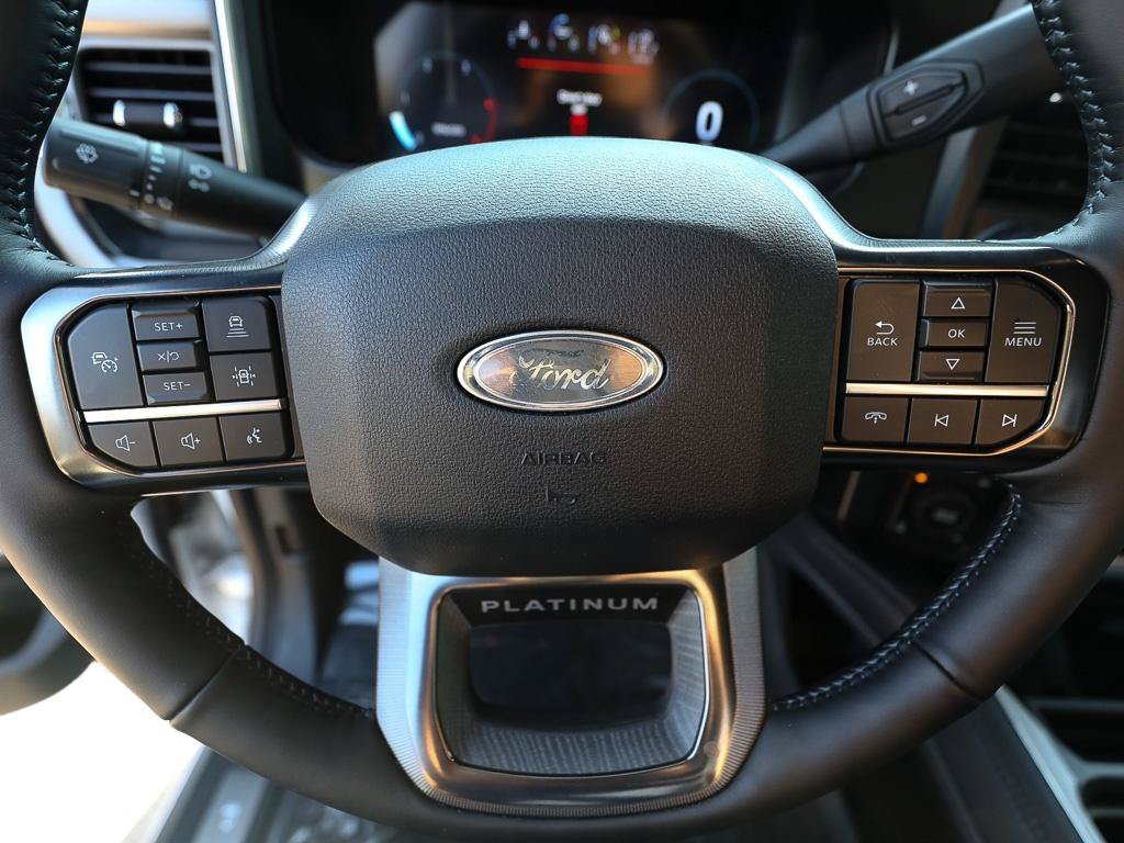 Certified 2025 Ford F250 Platinum AWD/4WD image 16