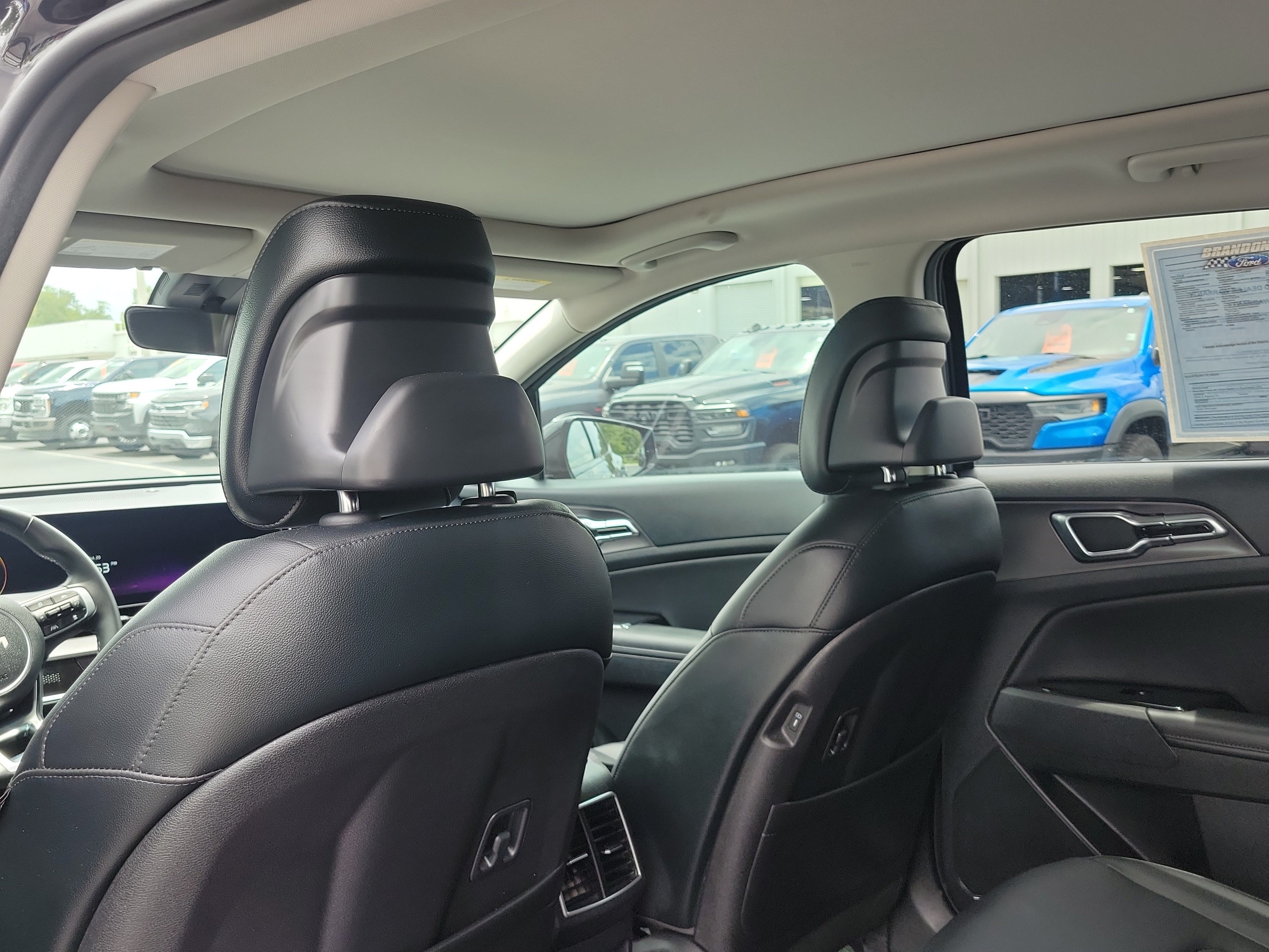 Used 2023 Kia Sportage SX FWD image 14