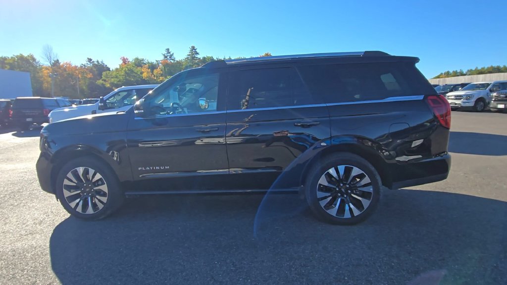 Certified 2026 Ford Expedition Platinum w/ Driver's Package AWD/4WD image 17