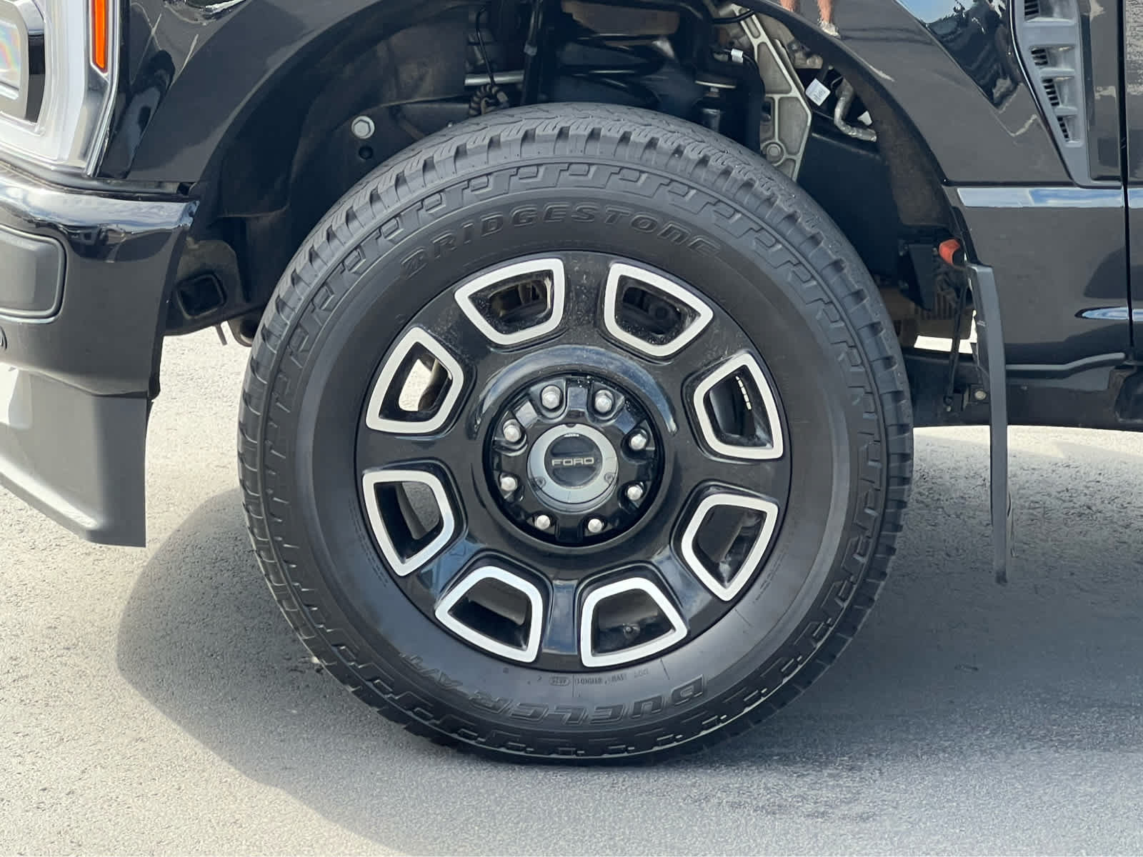 Certified 2026 Ford F350 Platinum AWD/4WD image 13