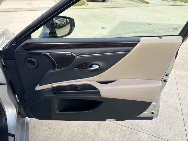 Used 2019 Lexus ES 350 image 14