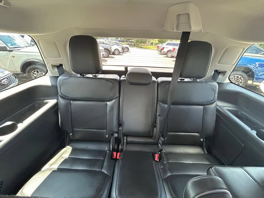 Certified 2025 Ford Expedition Platinum AWD/4WD image 19