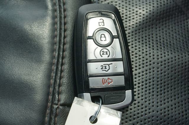 Certified 2023 Ford Explorer Platinum w/ Technology Package AWD/4WD image 24