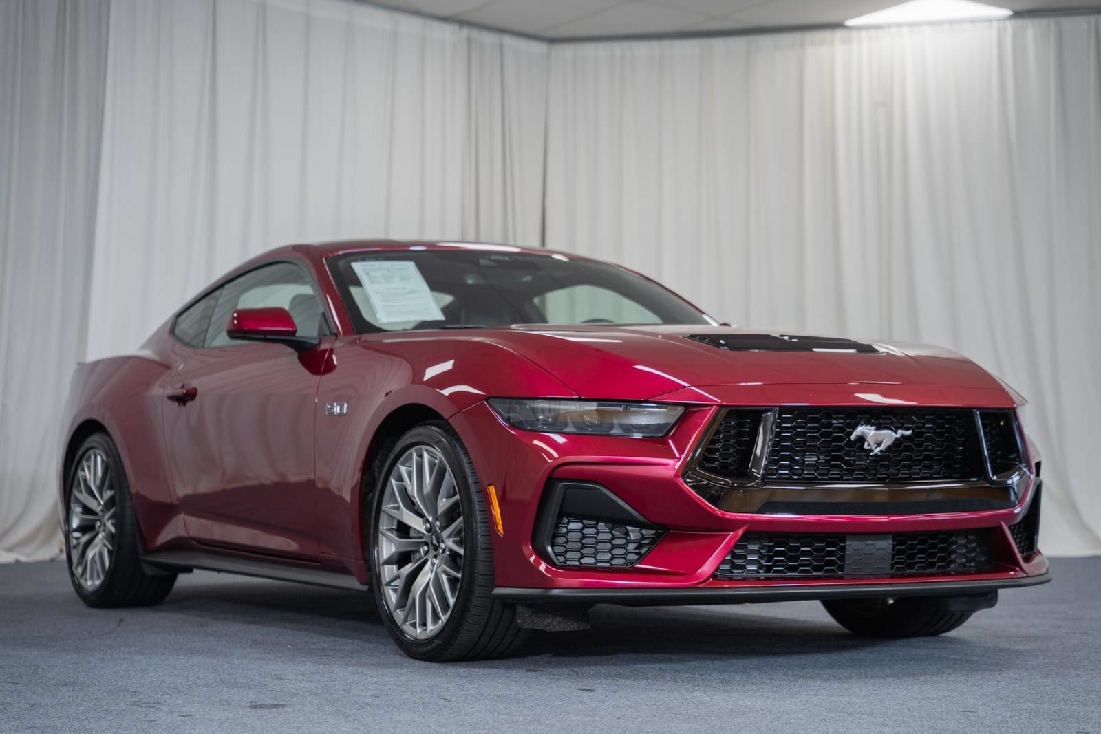 Certified 2025 Ford Mustang GT Premium RWD image 1
