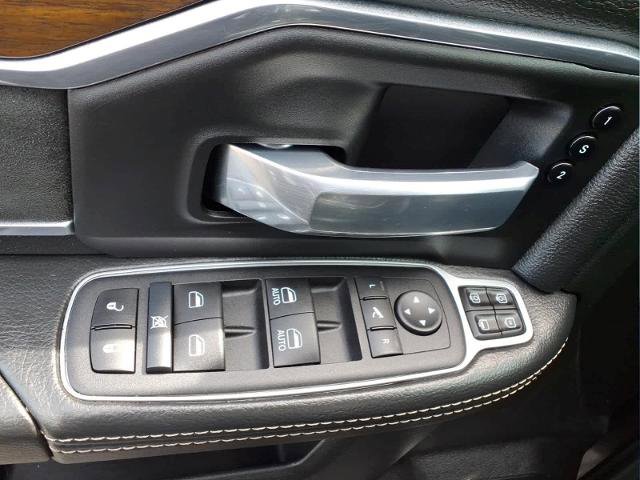 Used 2024 RAM 2500 Laramie AWD/4WD image 35