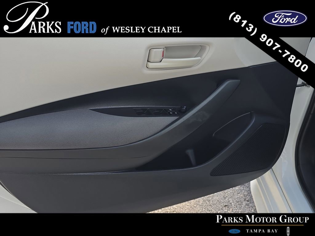 Used 2022 Toyota Corolla LE FWD image 15