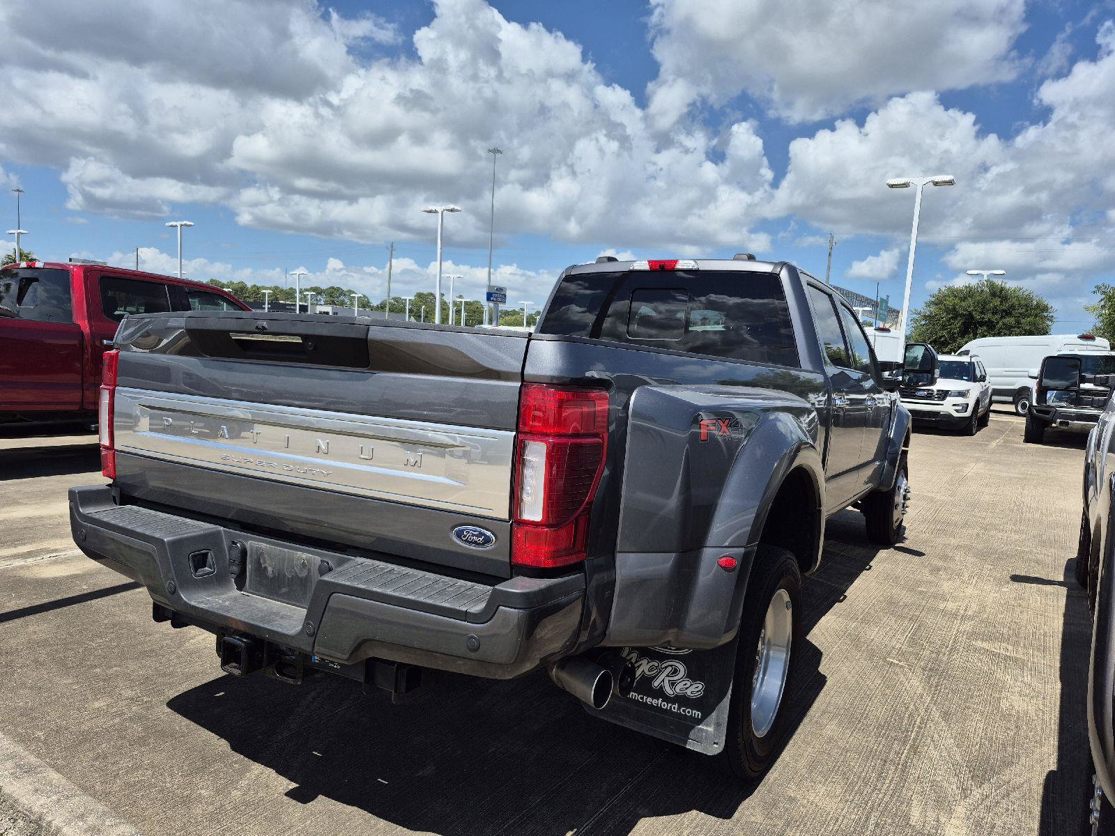Certified 2022 Ford F450 Platinum w/ FX4 Off-Road Package AWD/4WD image 3